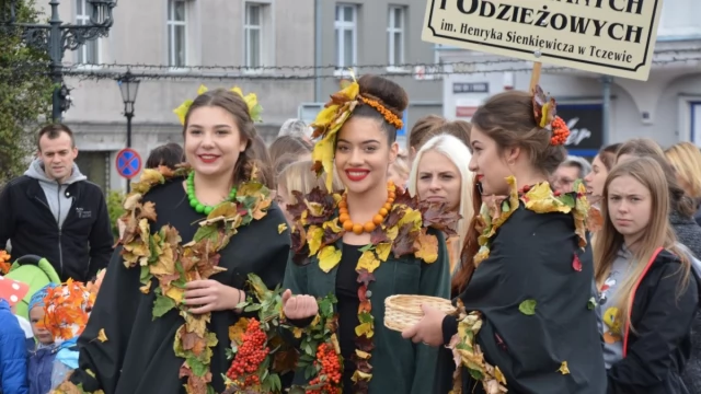 Tczew - Przedszkolaki z Tczewa powitały jesień