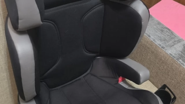 Tczew - Fotelik samochodowy lionelo Lo - HUGO BW06 IsoFix 15