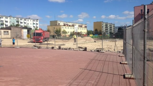 Tczew - Rok szkolny z budową w tle