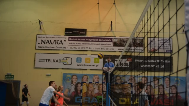 Tczew - Gwiazdkowy Turniej Piłki Siatkowej