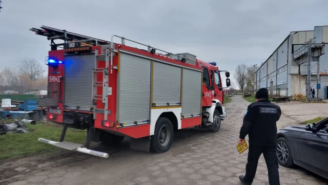 Tczew - Słup dymu nad Tczewem. Niewielki pożar na terenie stoczni