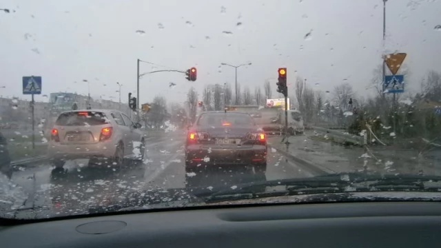 Tczew - IMGW ostrzega przed oblodzeniem