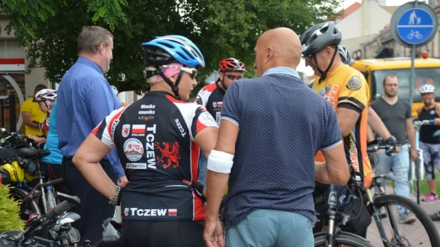 Tczew - Pojechali promować Wiślaną Trasę Rowerową