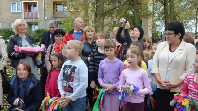 Tczew - Najmłodsi z "ósemki" mają już "radosny" plac zabaw