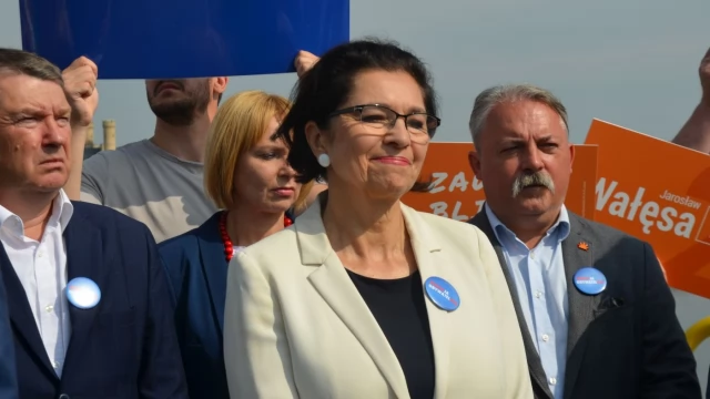 Tczew - "Koniec dzielenia Polaków!". Koalicja Obywatelska inauguruje kampanię w Tczewie