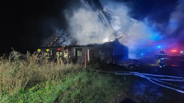 Tczew - Pożar domu jednorodzinnego w Pieniążkowie