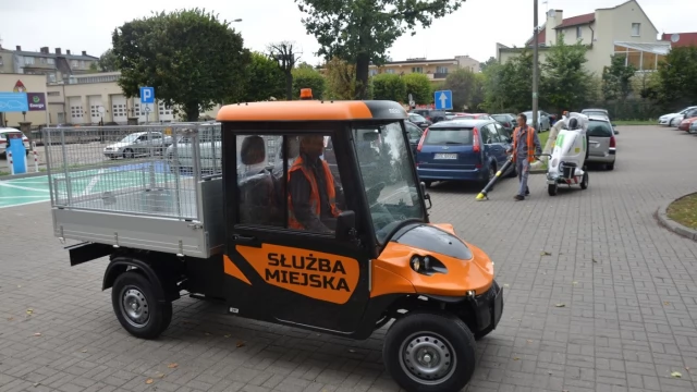 Tczew - Ekologiczne i ciche. Nowe pojazdy do oczyszczania miasta we flocie ZUK