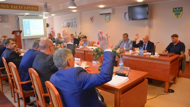 Tczew - Burza na sesji Rady Powiatu. Wicestarosta odwołany, jest już nowy