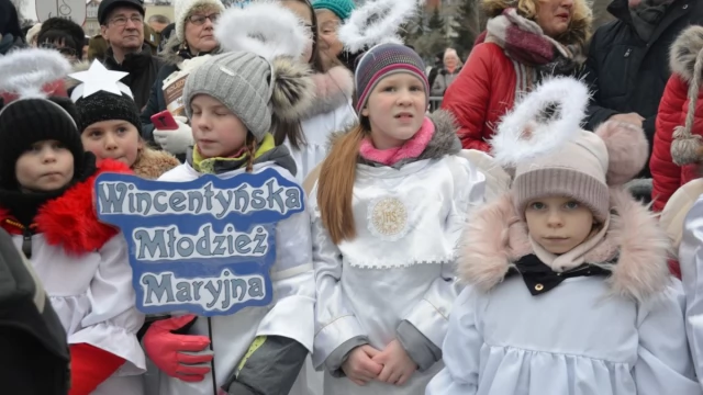 Tczew - Orszaki Trzech Króli przeszły ulicami Tczewa