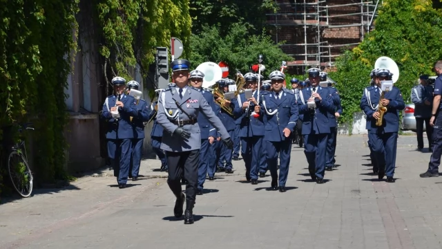 Tczew - Policjanci z całego województwa świętowali w Tczewie