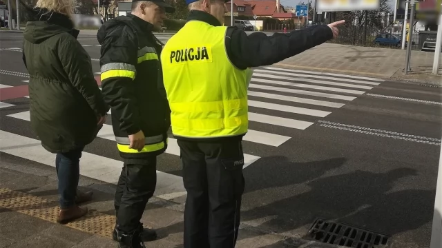 Tczew - Służby spotkały się w miejscu śmiertelnego wypadku na Gdańskiej