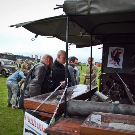 Tczew - Piknik historyczno - militarny na bulwarze