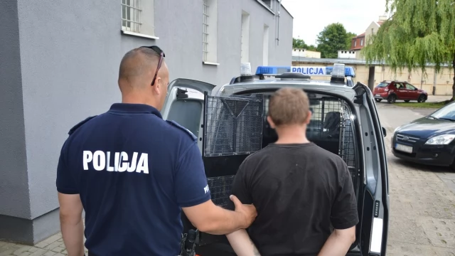 Tczew - Niebezpieczny rajd BMW po Tczewie - kierowca zatrzymany. "Sprawa jest rozwojowa"