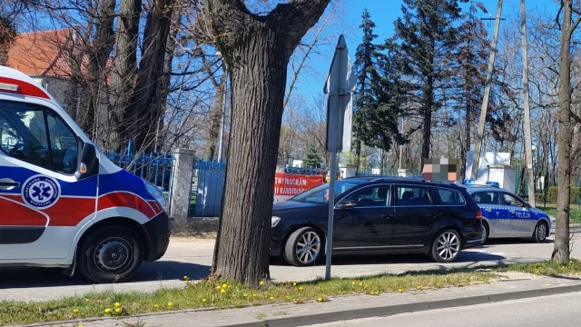 Tczew - Stanął przed przejściem - na tył passata najechało audi