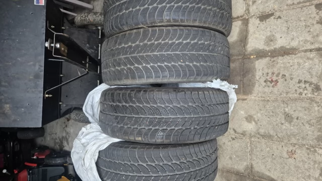 Tczew - Opony zimowe 16" + stalówki gratis