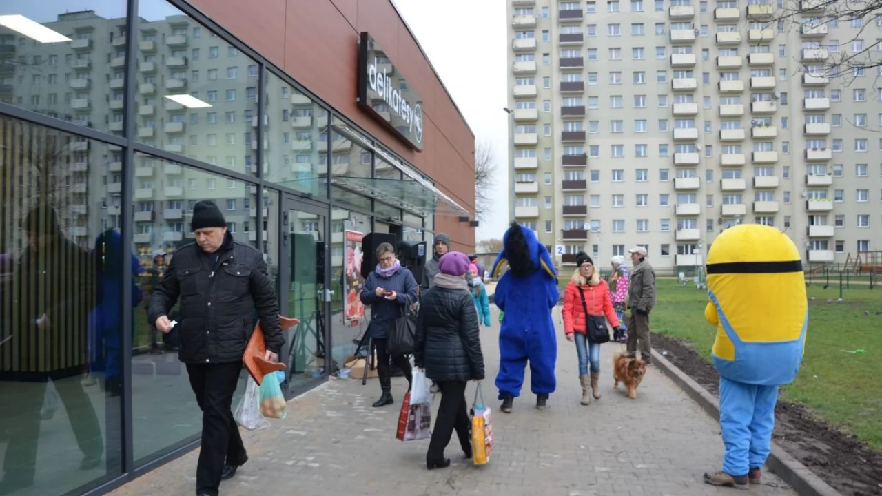 Tczew - Zakończyła się przebudowa minicentrum handlowego na  Suchostrzygach
