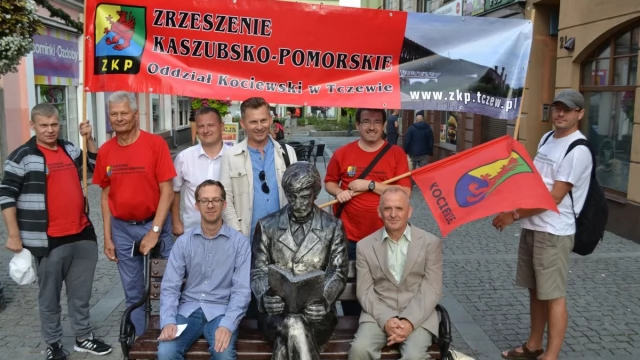 Tczew - Zrzeszenie Kaszubsko-Pomorskie pamięta o Romanie Landowskim