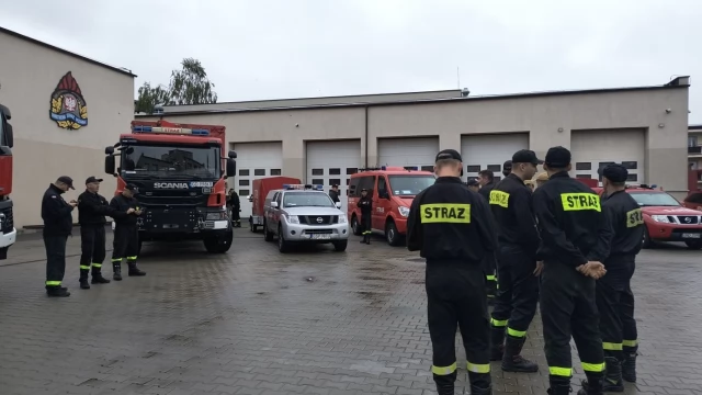 Tczew - Strażacy z Pomorza jadą walczyć z powodzią na południu kraju