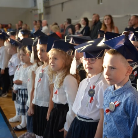 Tczew - Pasowanie na ucznia w Szkole Podstawowej nr 4