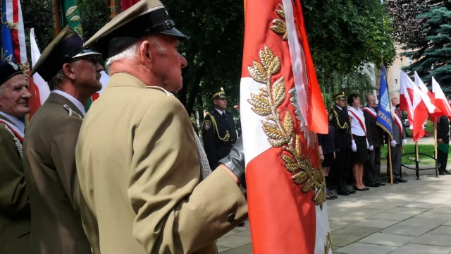 Tczew - Chwała bohaterom! Dziś 69. rocznica wybuchu powstania