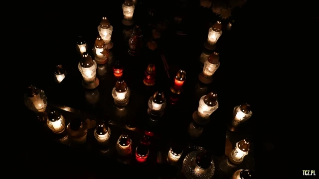 Tczew - Cmentarz nocą z dnia 1.11.2016 - godz. 23 [FOTO] [bez komentarza]