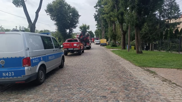 Tczew - Czarlin. Wyciek gazu - gazociąg uszkodzony przez koparkę