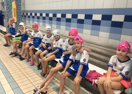 Tczew - Zawody młodziutkich pływaków Szkoły Sportowej w Tczewie "MIKOŁAJ '2023"