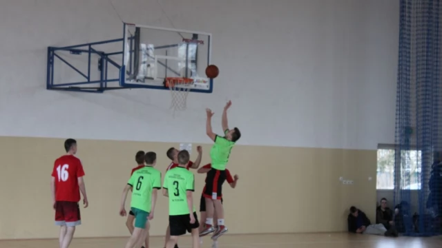 Tczew - Powiatowa Licealiada w Koszykówce Chłopców