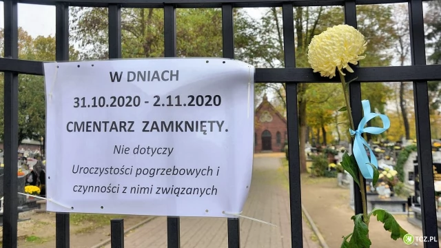 Tczew - Dzień Zaduszny - ostatni dzień zamknięcia cmentarzy