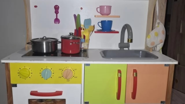 Tczew - Drewniana kuchenka dla dzieci