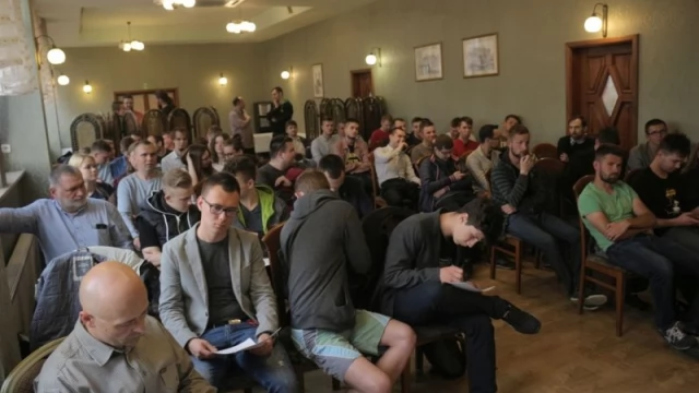 Tczew - Przemysław Wipler w Tczewie. Ruszyła zbiórka podpisów ws. przywrócenia kary śmierci
