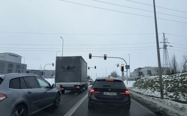 Tczew - Zaczęły działać światła i... wszystko stanęło