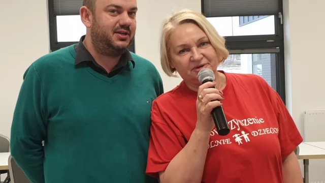 Tczew - Mieszkańcy Górek ustroili osiedlową choinkę