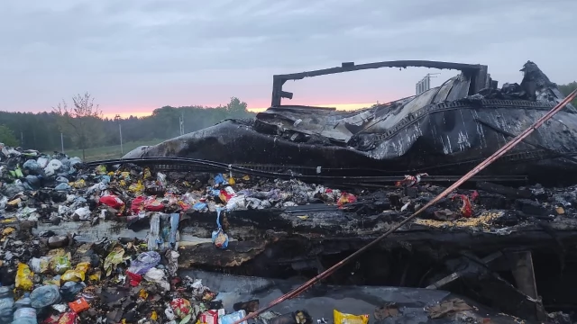 Tczew - Ciężarówki stanęły w ogniu. A1 zablokowana po nocnym wypadku