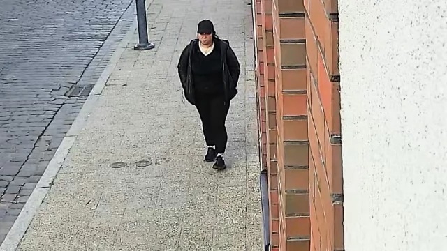 Tczew - Mundurowi poszukują tej kobiety w związku z oszustwami "na policjanta"