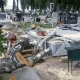 Tczew - Trwa usuwanie skutków nawałnicy. W Pelplinie przeszła m. in. przez cmentarz 