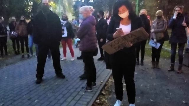 Tczew - Tłumy na ulicach Tczewa. Protest przeciw decyzji TK #PiekłoKobiet