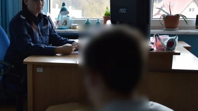 Tczew - 14-latek podpalił zeskok do skoku wzwyż. Straty na 75 tysięcy złotych 