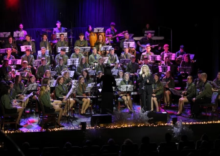Tczew - Kasia Cerekwicka i Harcerska Orkiestra Dęta rozpoczęli Rok Jubileuszowy CKiS