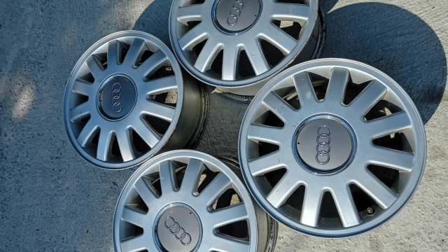 Tczew - Alufelgi Audi A3 8L 15stki 5x100 ET38 + dekielki