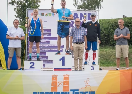 Tczew - Biegacze w hołdzie Kazimierzowi Piechowskiemu