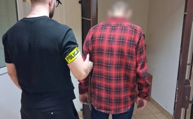 Tczew - "Wypadek syna" okazał się próbą oszustwa. Policjanci zatrzymali 39-latka i odzyskali 50 tysięcy złotych