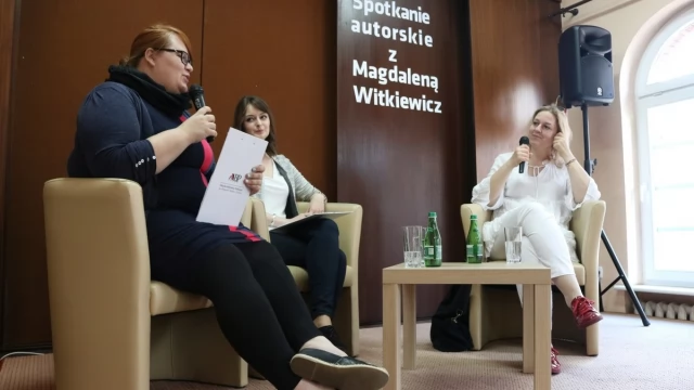 Tczew - Magdalena Witkiewicz ponownie odwiedziła tczewską książnicę