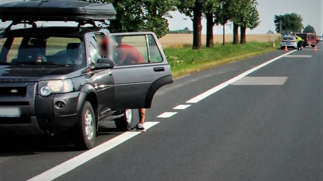 Tczew - Zderzenie podczas wyprzedzania. Policjanci apelują o ostrożność