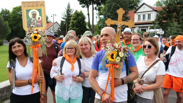 Tczew - Pielgrzymi coraz bliżej celu. Przejdą blisko pół tysiąca kilometrów!