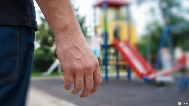 Tczew - Incydent na Czyżykowie. Policja ustala, czy doszło do spoliczkowania 12-latka