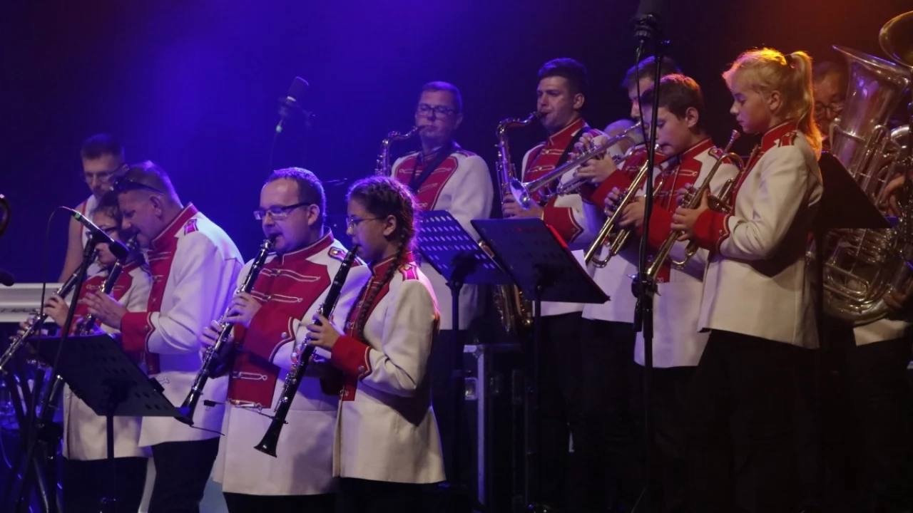 Tczew - Gorące Pożegnanie Lata - Mesajah, L.U.C.& Rebel Babel Ensamble i stand up