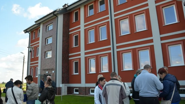 Tczew - Ul. Prosta. 18 rodzin odebrało klucze do nowych mieszkań