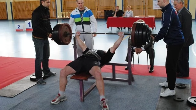 Tczew - Mistrzostwa Powiatu Tczewskiego w wyciskaniu sztangi leżąc