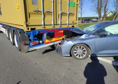 Tczew - Wypadek w Subkowach. Jedna osoba w szpitalu